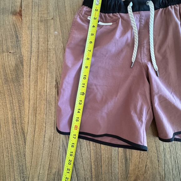 Vuori Men's Banks Hybrid Shorts - Size M - Picture 4 of 6